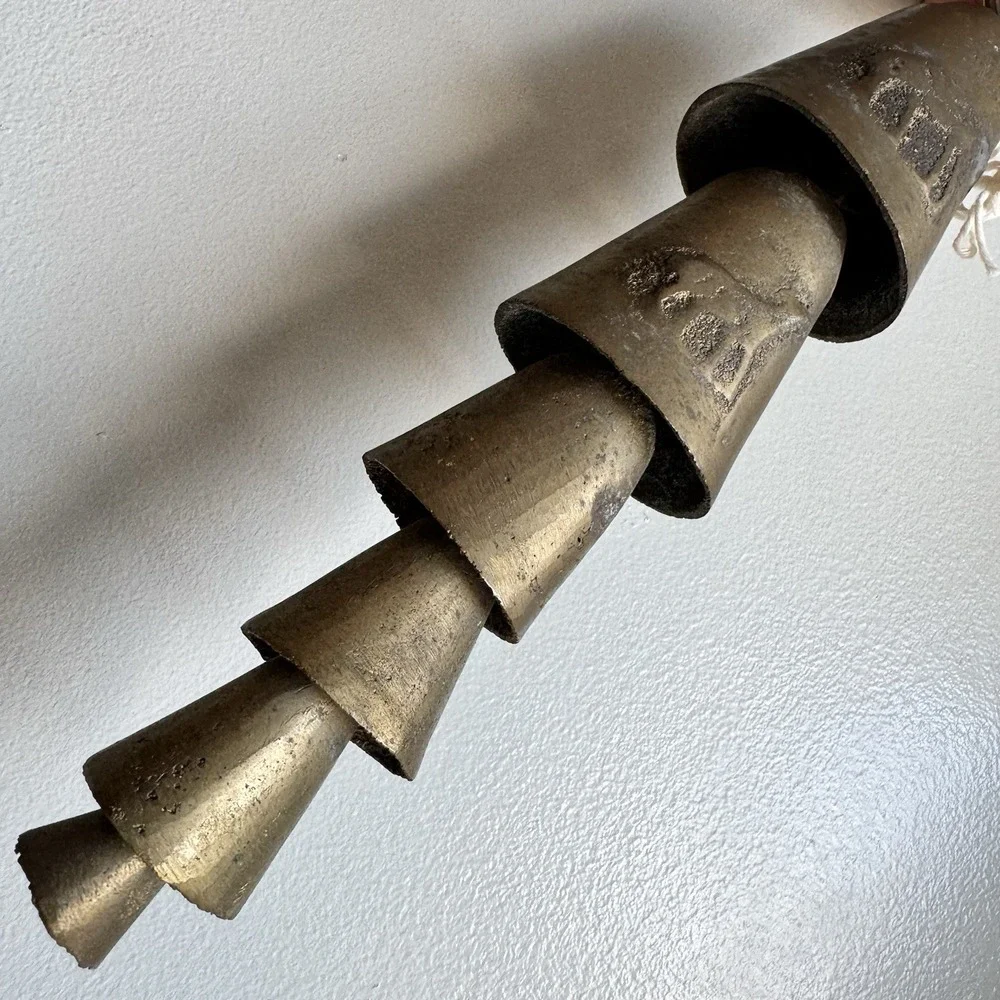 VTG Antique Brass Camel Bells Hanging Chime Graduated in Size Holiday Home Decor
